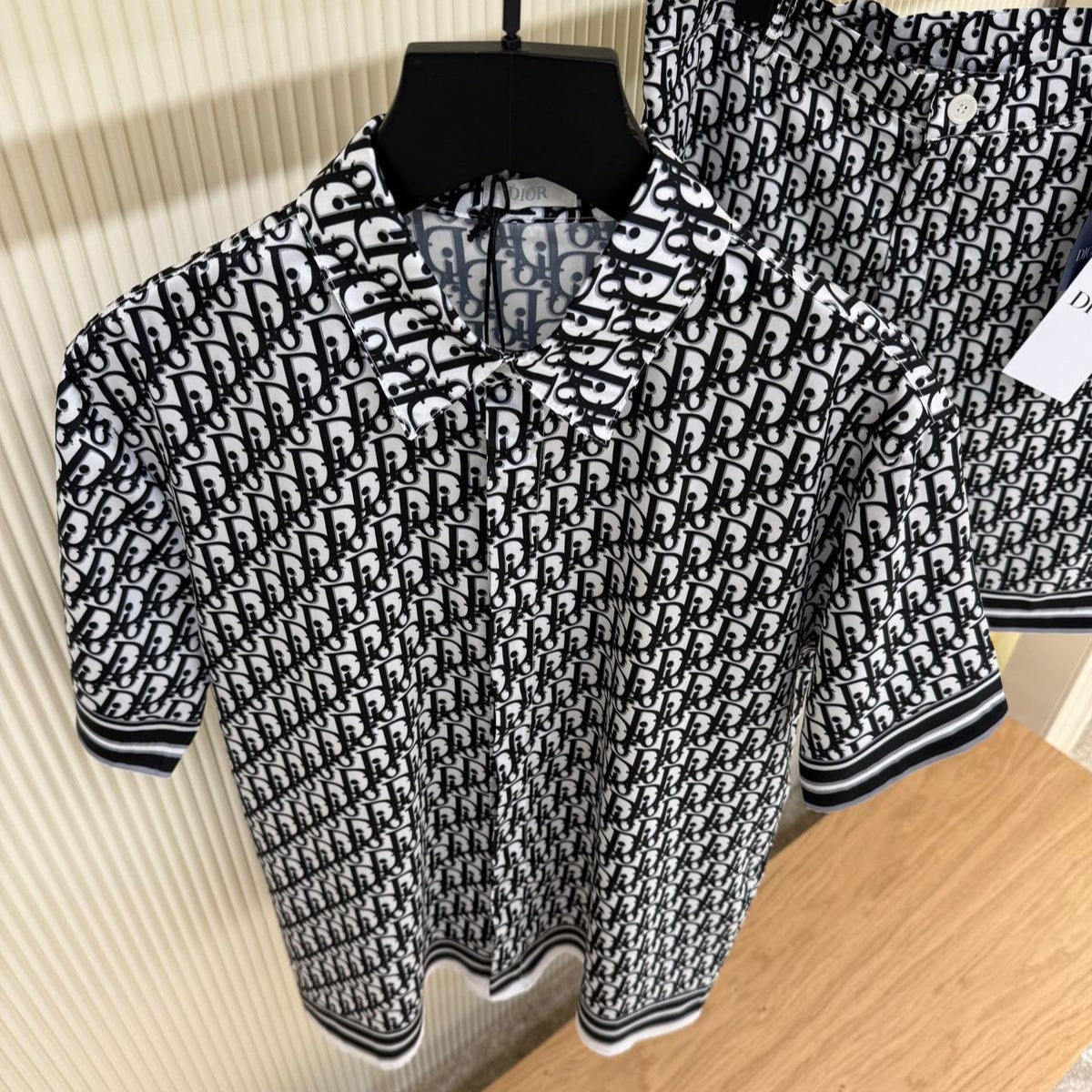Oblique Print Black and White Set