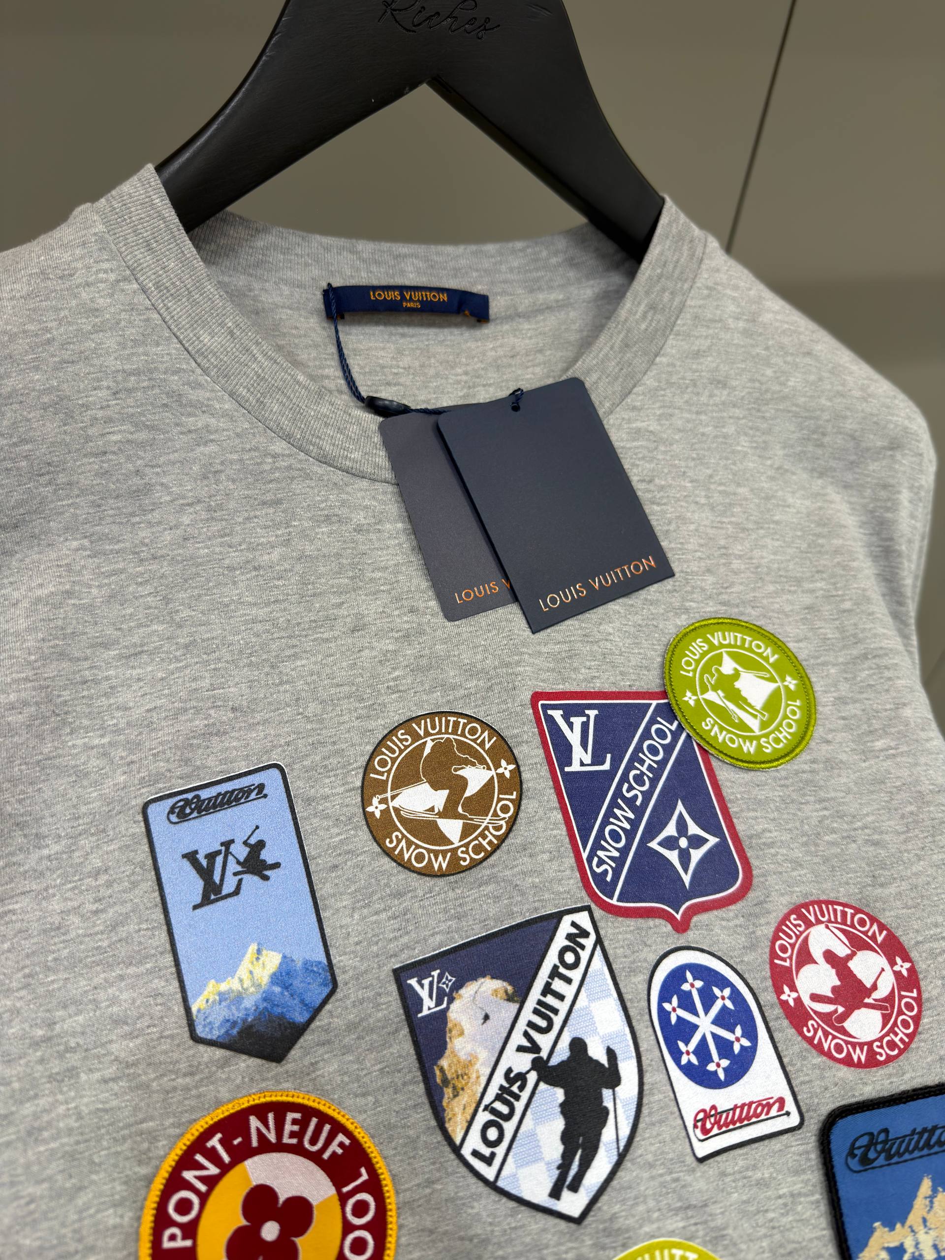Γκρι βαμβακερό T-shirt Signature Patches