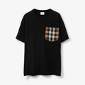 Μαύρο βαμβακερό T-shirt με oversized τσέπη
